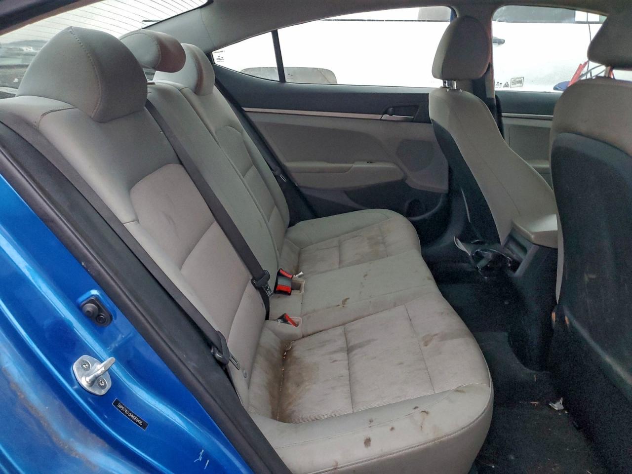2017 HYUNDAI ELANTRA SE photo 10