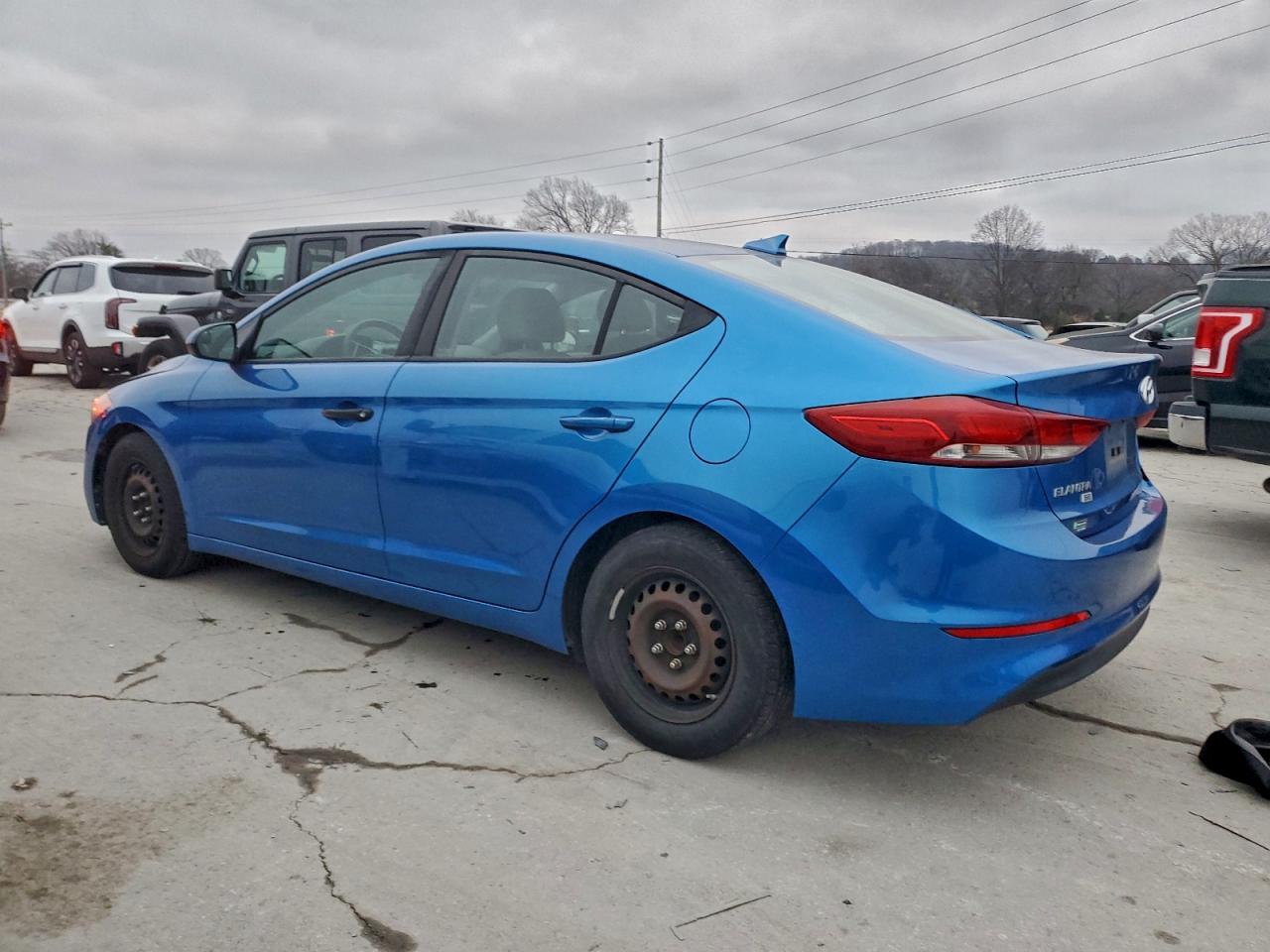 2017 HYUNDAI ELANTRA SE photo 2