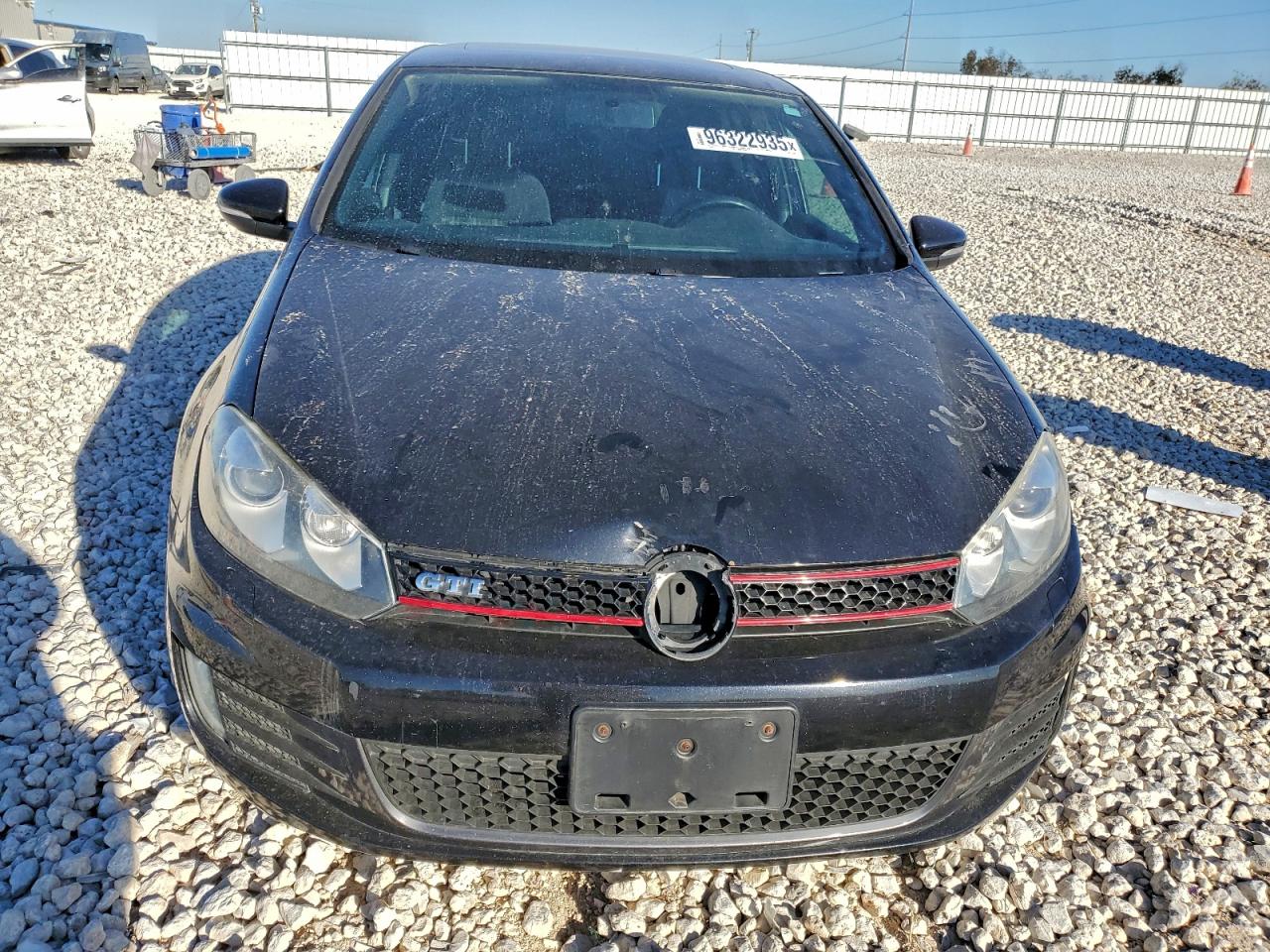 2011 VOLKSWAGEN GTI photo 5
