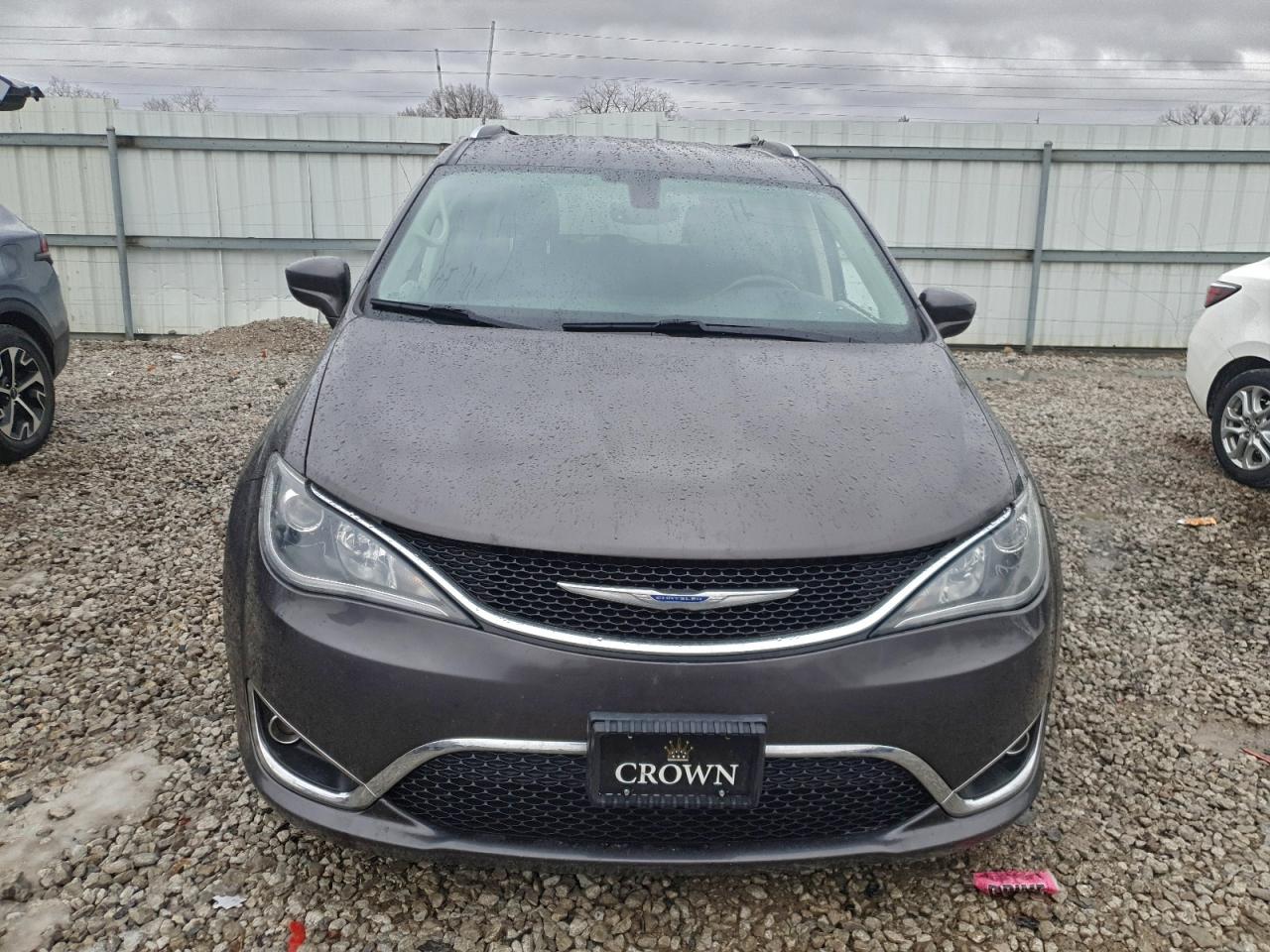 2019 CHRYSLER PACIFICA TOURING L photo 13
