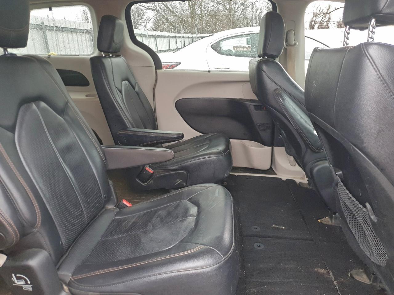 2019 CHRYSLER PACIFICA TOURING L photo 31