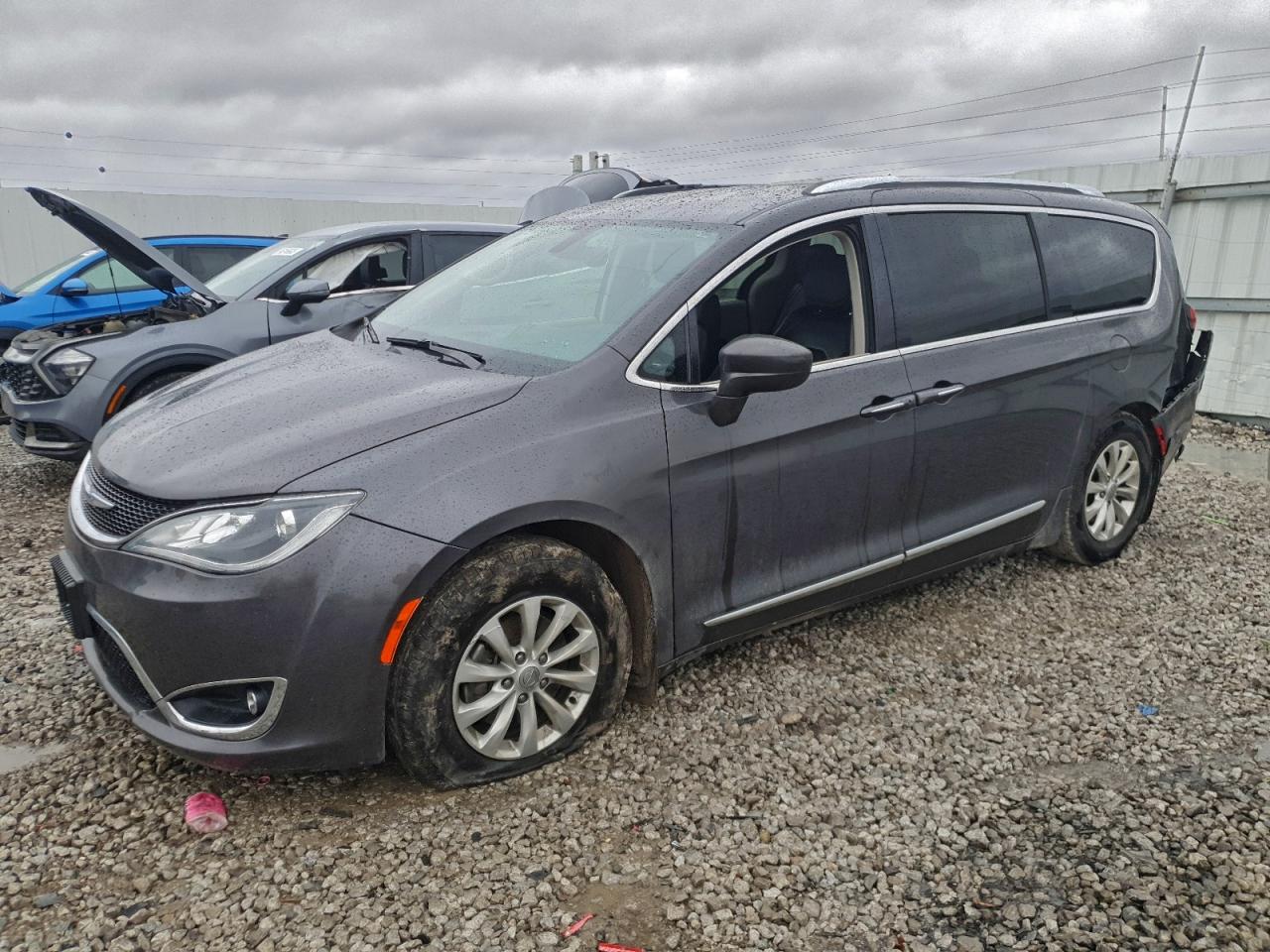 2019 CHRYSLER PACIFICA