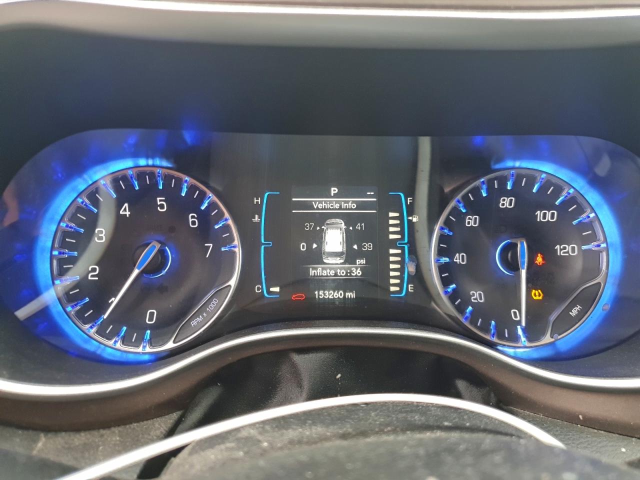 2019 CHRYSLER PACIFICA TOURING L photo 25
