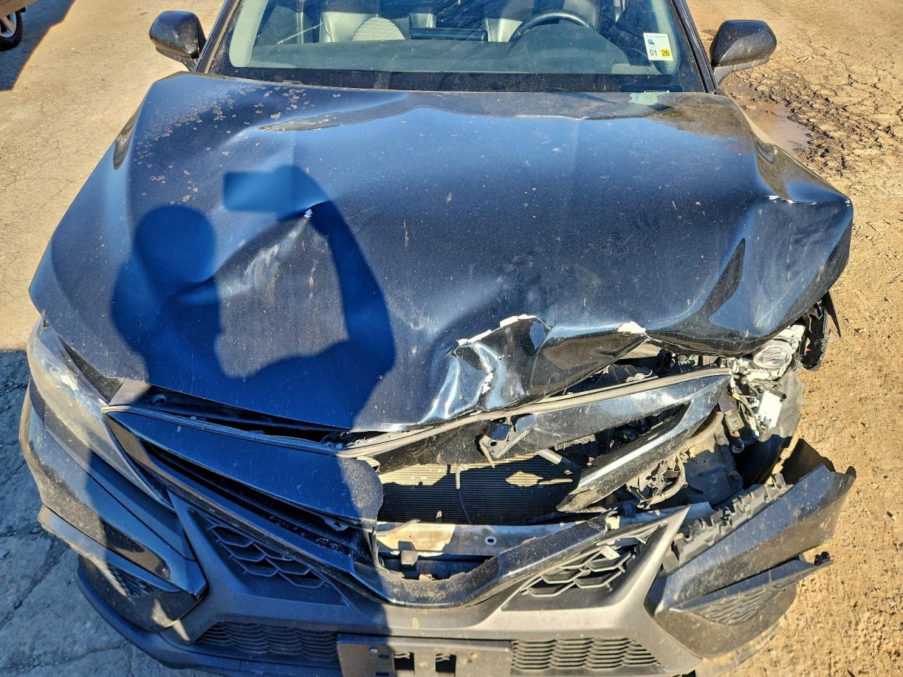 2021 TOYOTA CAMRY SE photo 21