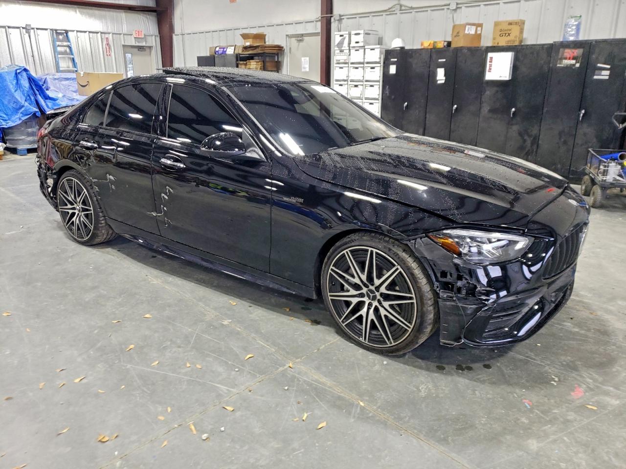 2025 MERCEDES-BENZ C 43 AMG photo 4