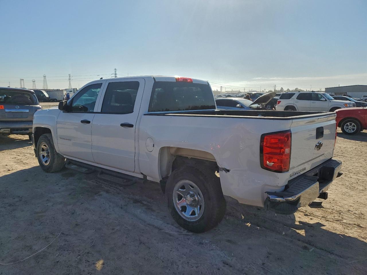 2017 CHEVROLET SILVERADO C1500 photo 2