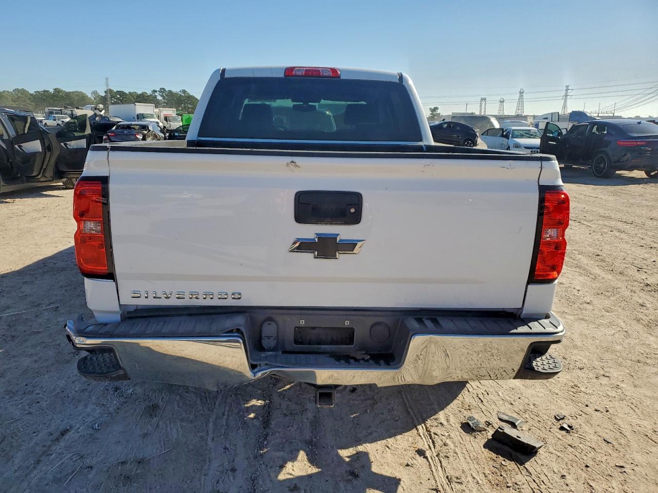 2017 CHEVROLET SILVERADO C1500 photo 6