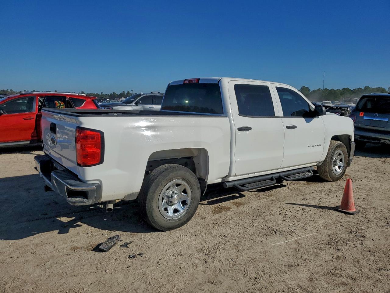 2017 CHEVROLET SILVERADO C1500 photo 3