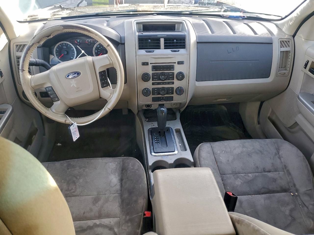 2012 FORD ESCAPE XLT photo 8