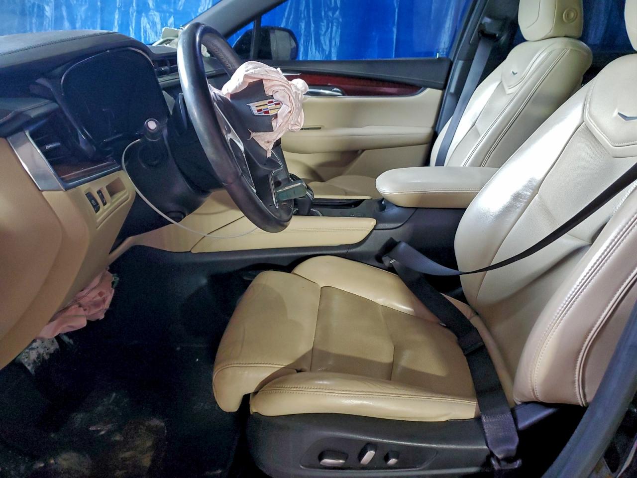 2017 CADILLAC XT5 LUXURY photo 7