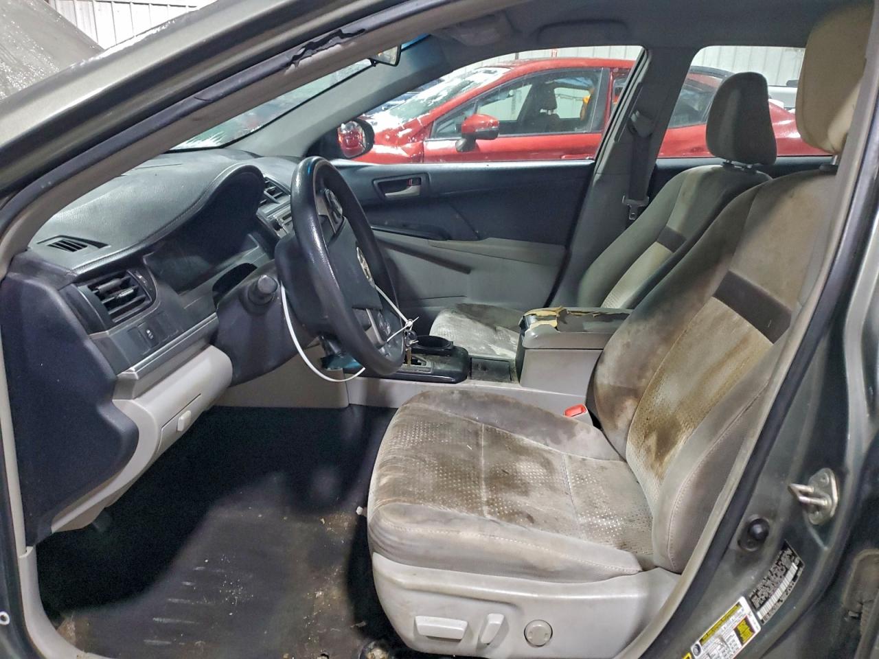 2014 TOYOTA CAMRY L photo 7