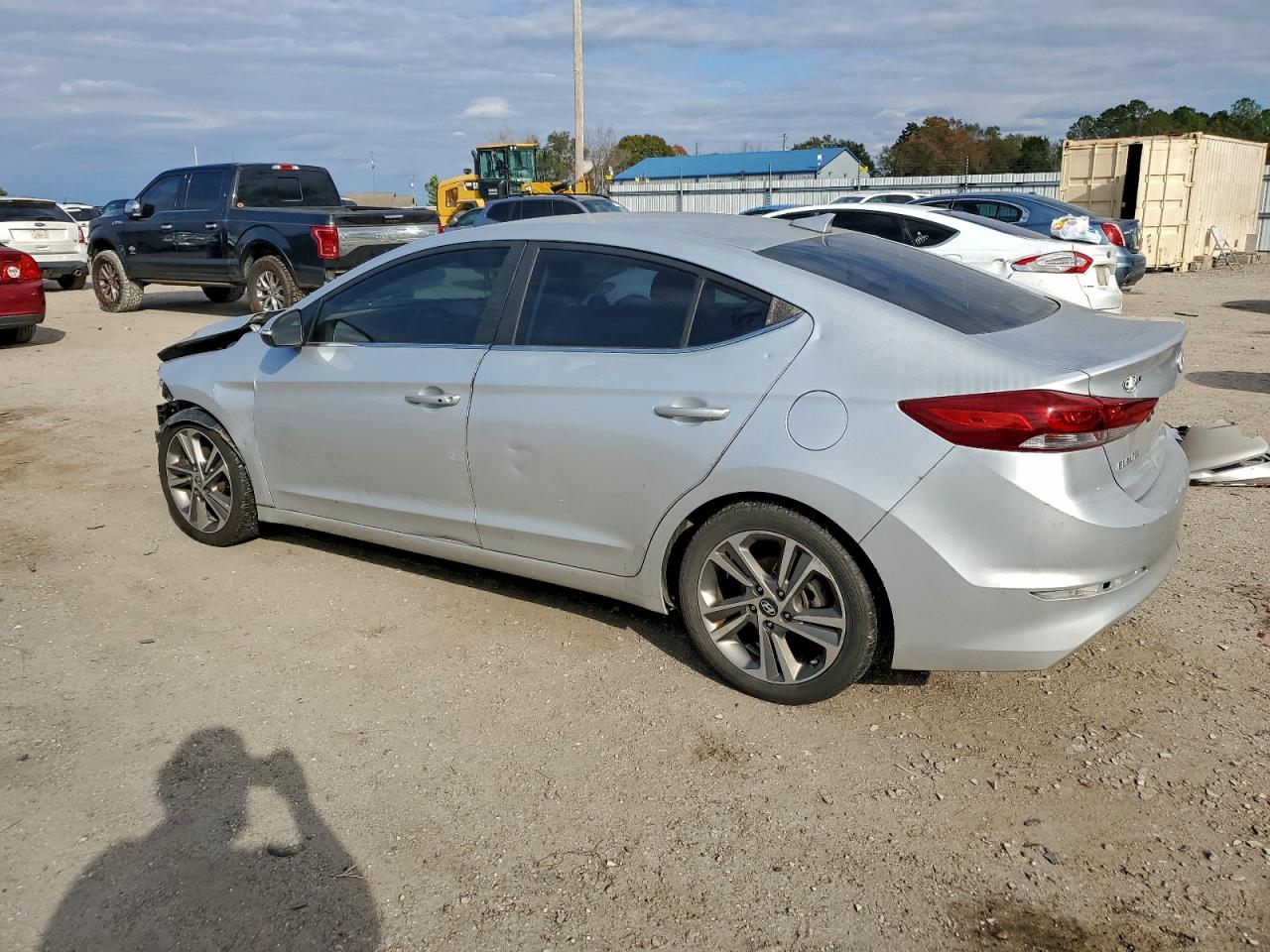 2018 HYUNDAI ELANTRA SEL photo 2