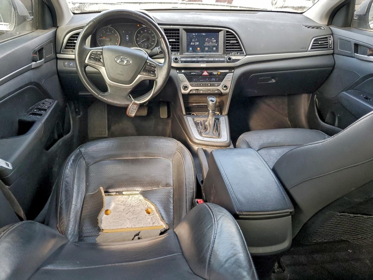 2018 HYUNDAI ELANTRA SEL photo 8