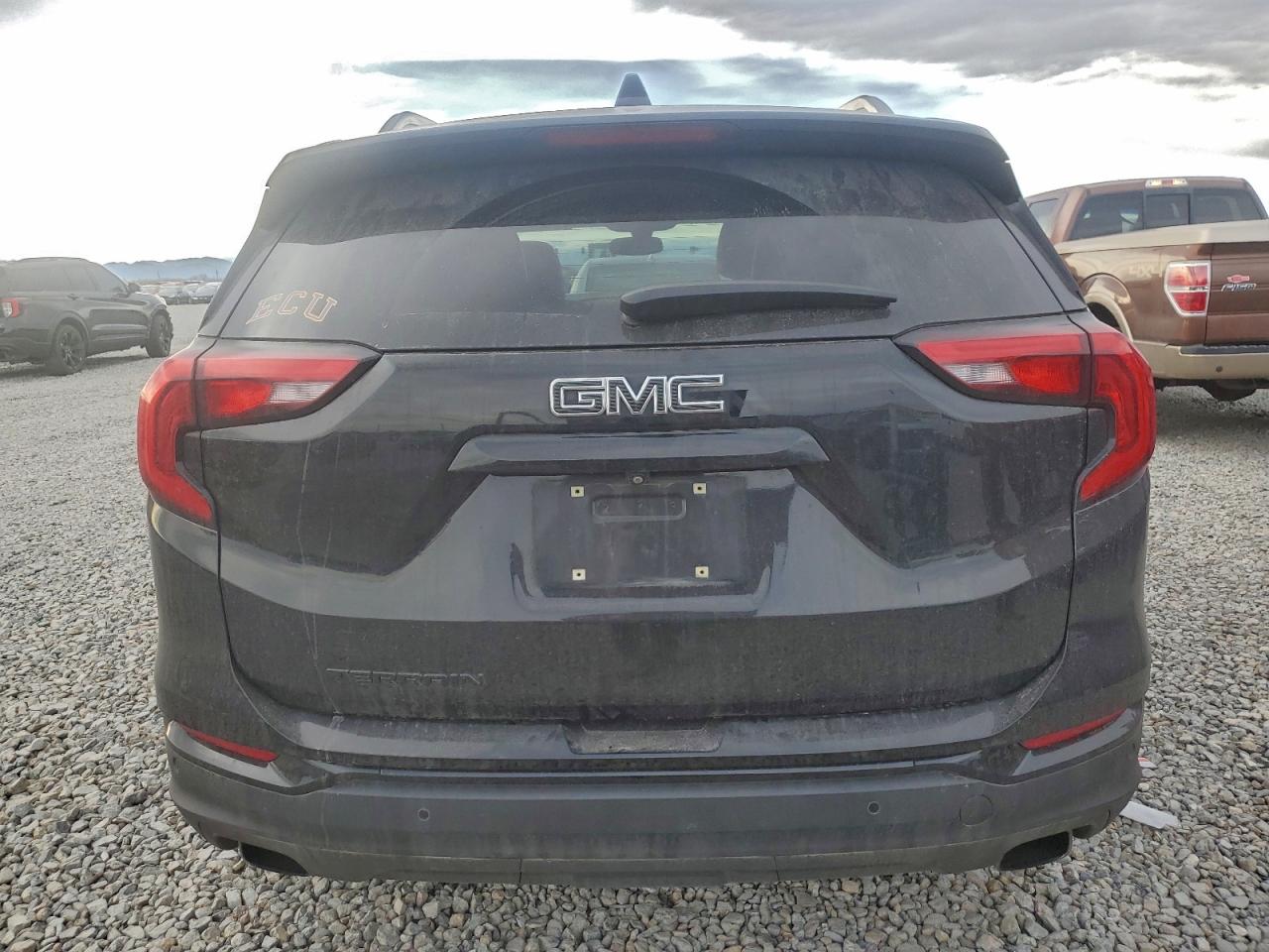 2019 GMC TERRAIN SLT photo 6