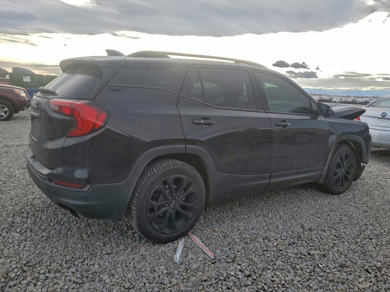 2019 GMC TERRAIN SLT photo 3