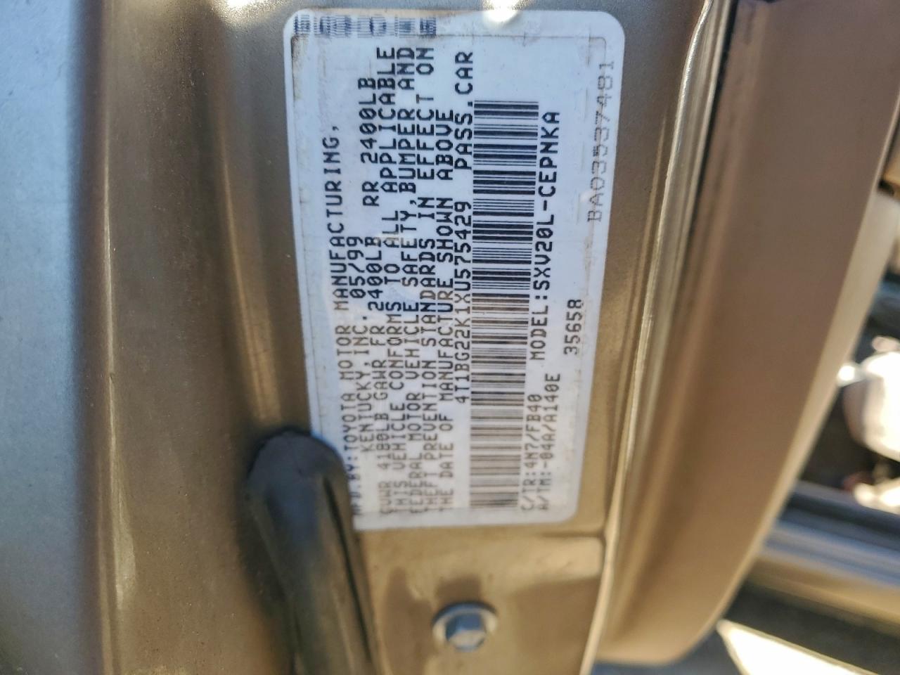 1999 TOYOTA CAMRY CE photo 23