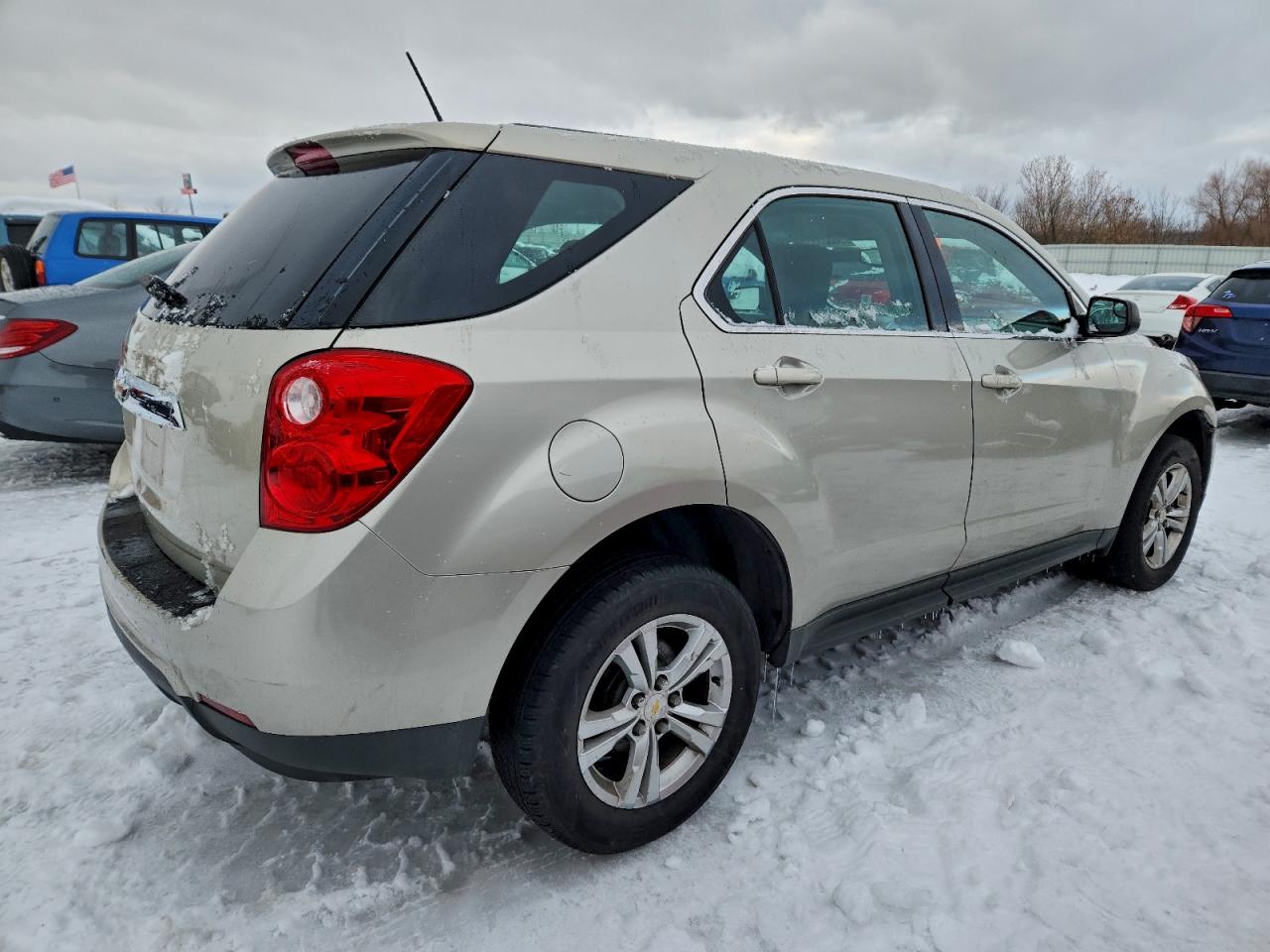 2014 CHEVROLET EQUINOX LS photo 3