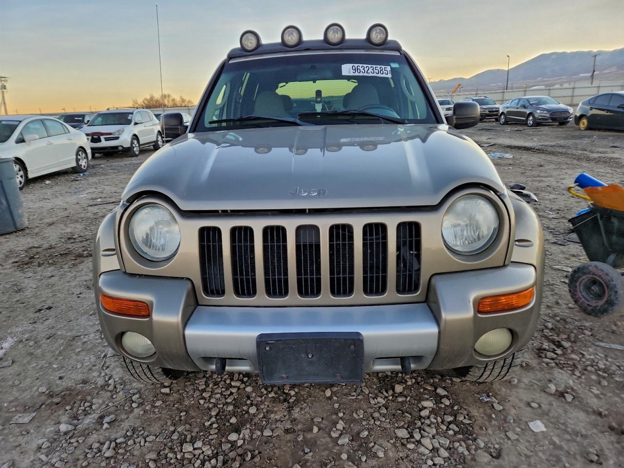 2003 JEEP LIBERTY photo 5