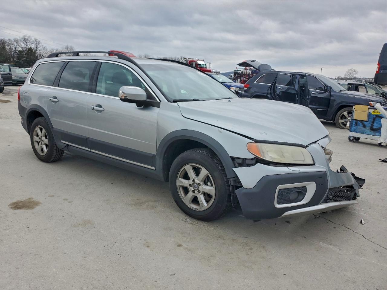2011 VOLVO XC70 3.2 photo 4