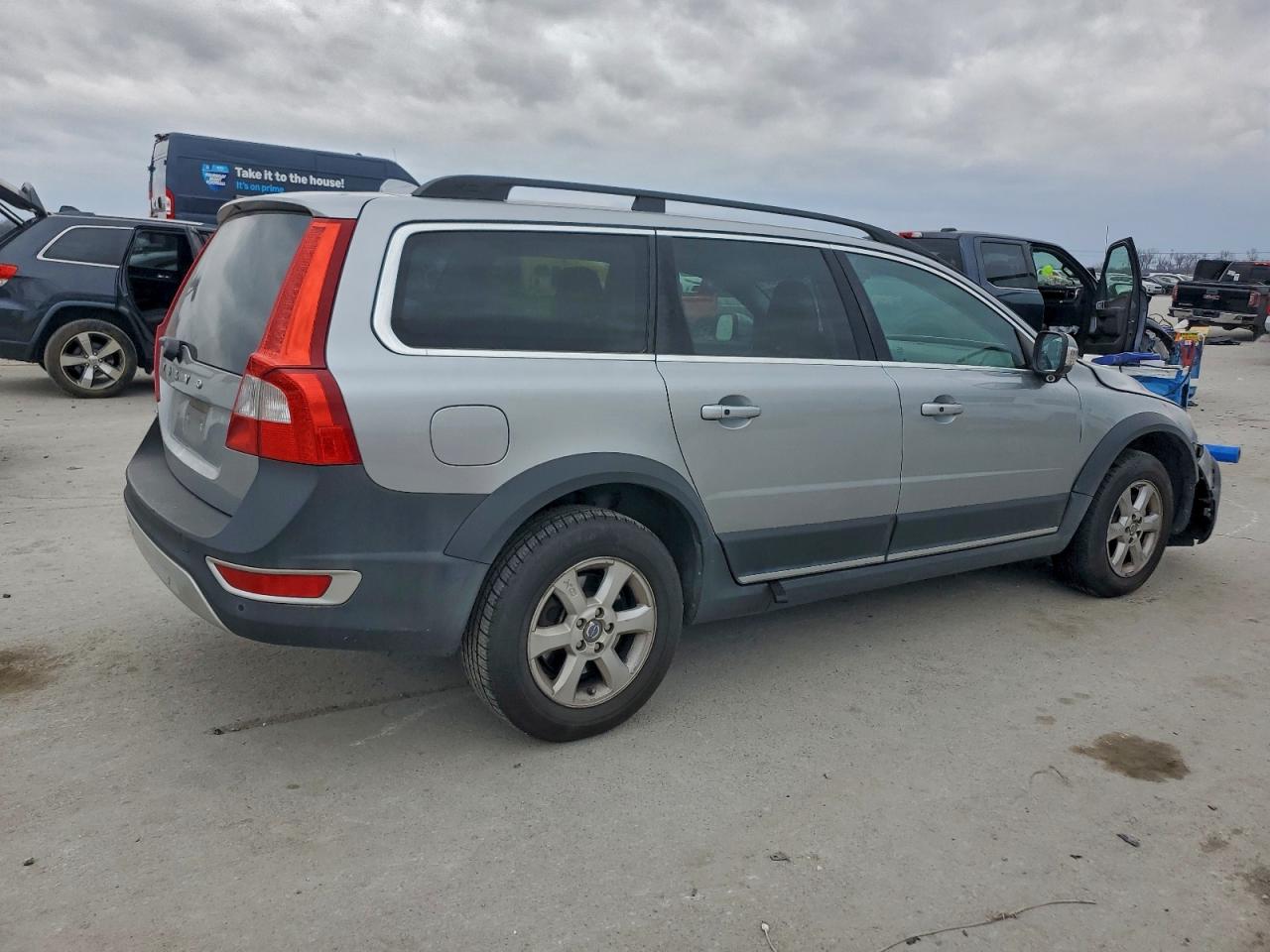 2011 VOLVO XC70 3.2 photo 3