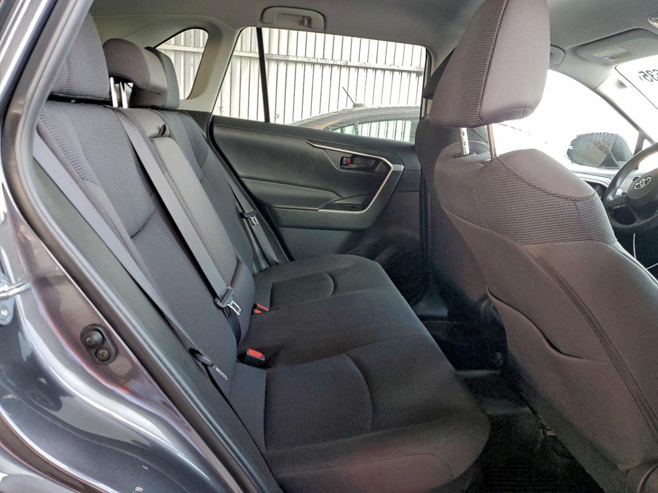 2022 TOYOTA RAV4 LE photo 11