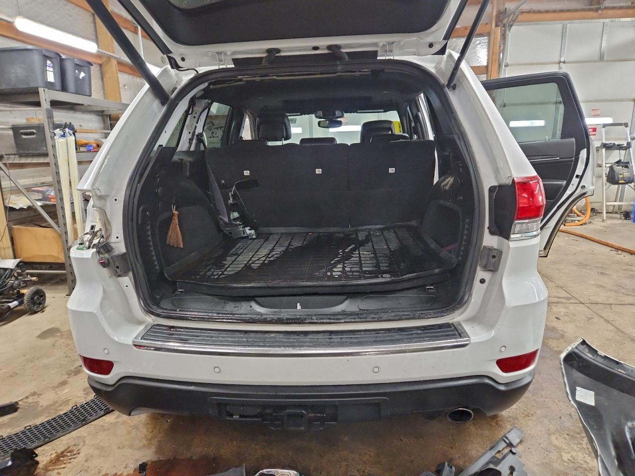 2020 JEEP GRAND CHEROKEE LIMITED photo 6