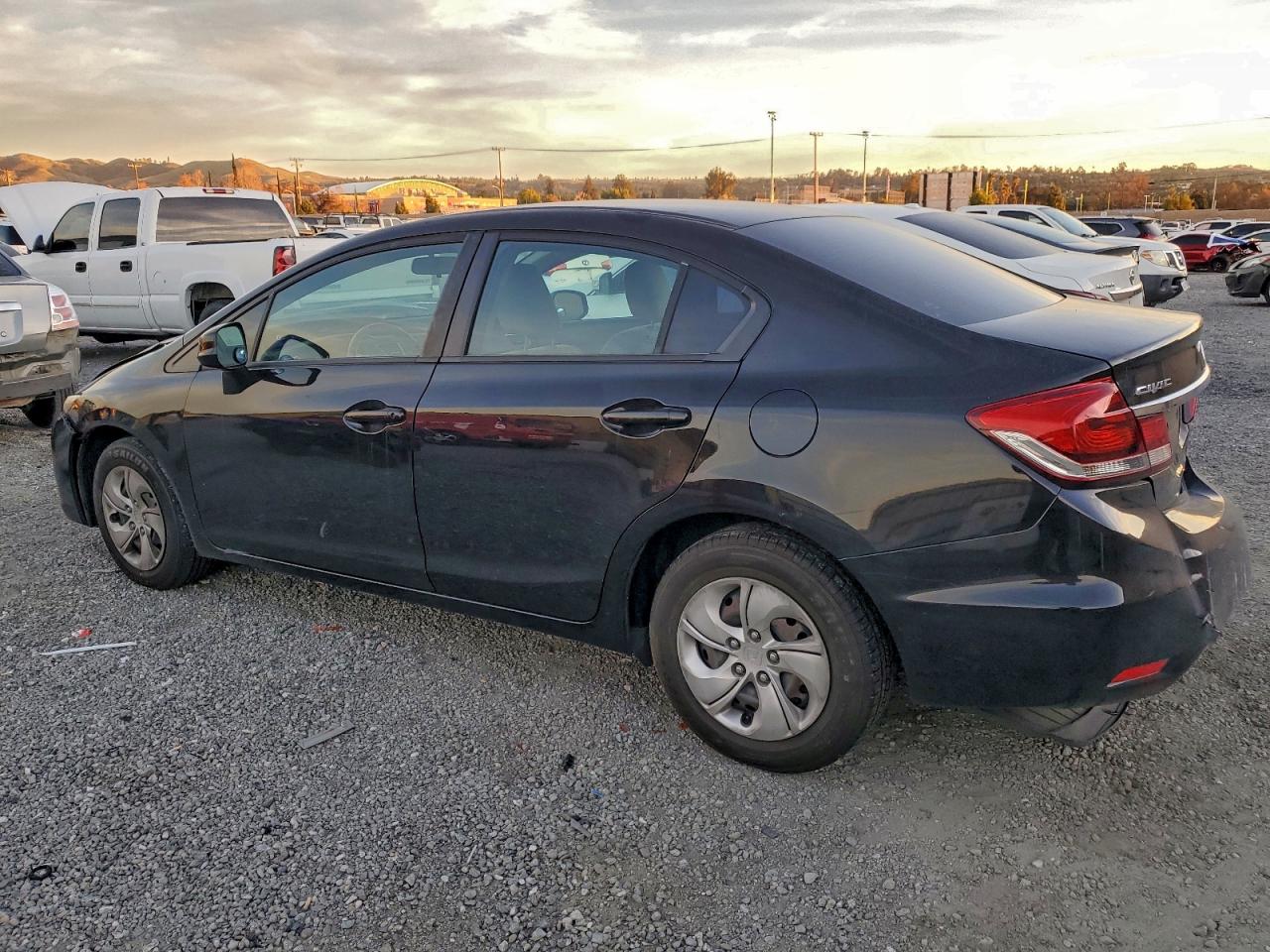 2013 HONDA CIVIC LX photo 3