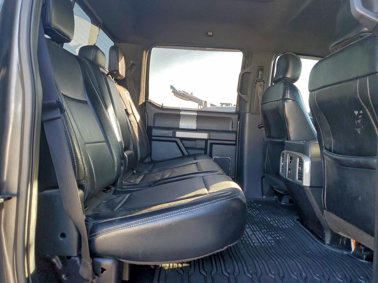 2015 FORD F150 SUPERCREW photo 19