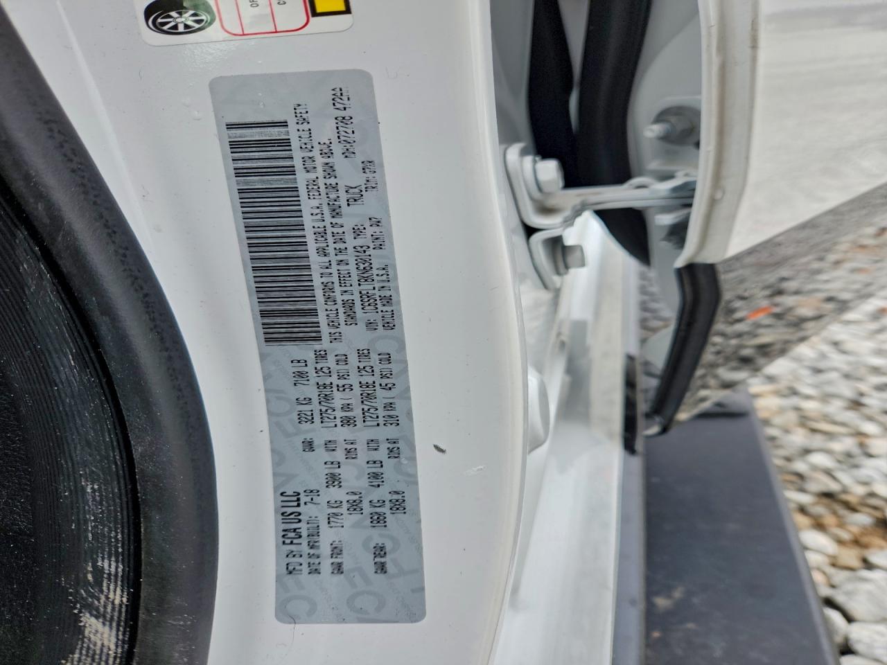 2019 RAM 1500 REBEL photo 37