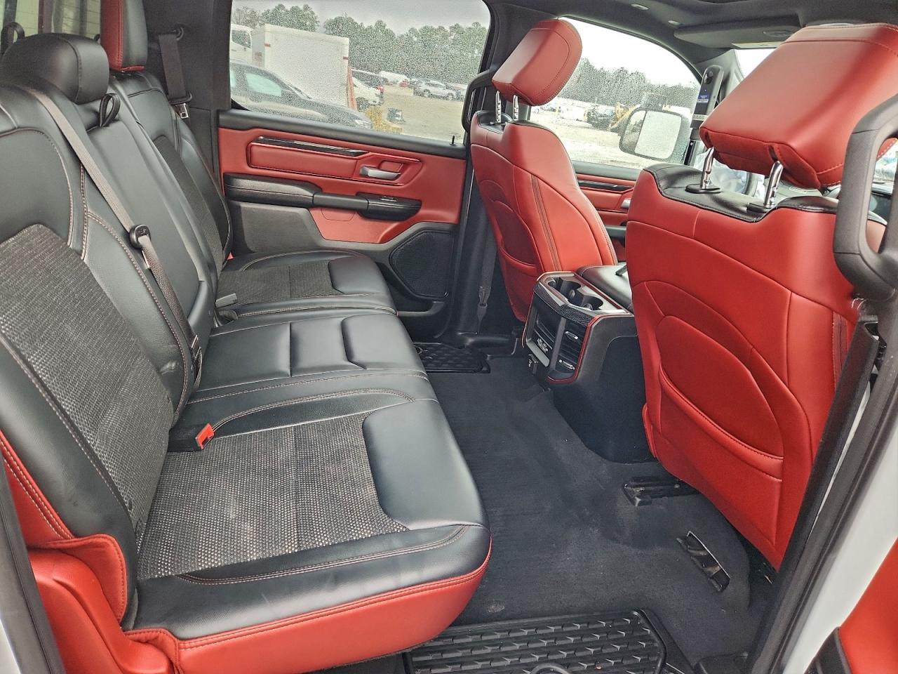 2019 RAM 1500 REBEL photo 28