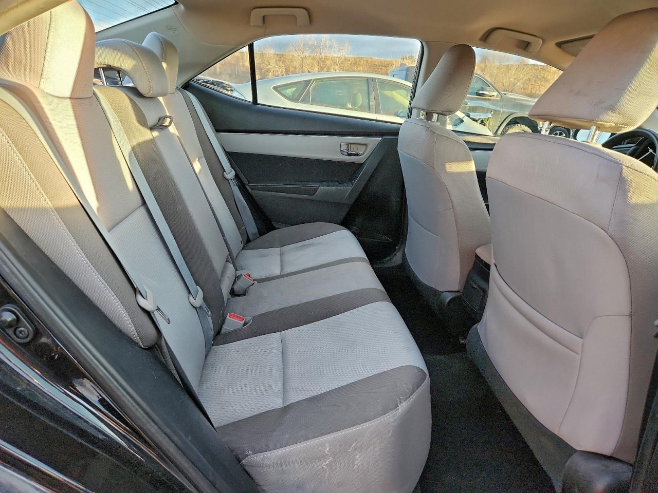 2017 TOYOTA COROLLA L photo 19
