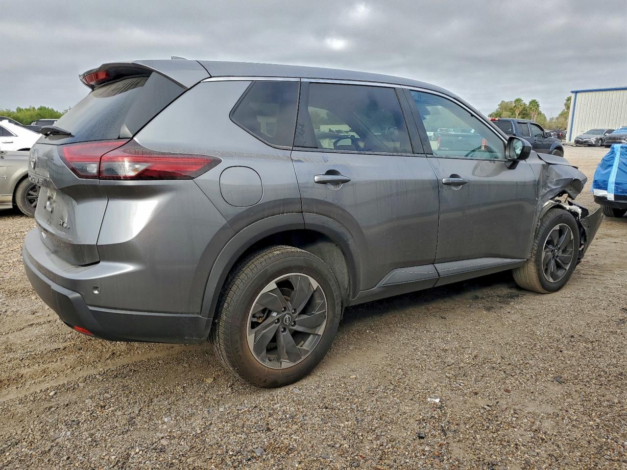 2024 NISSAN ROGUE SV photo 3