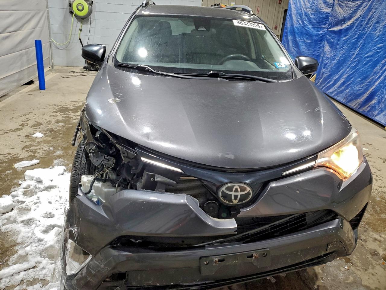 2017 TOYOTA RAV4 LE photo 5