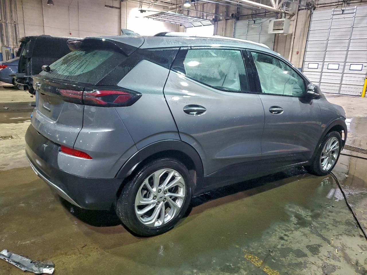2023 CHEVROLET BOLT EUV LT photo 3