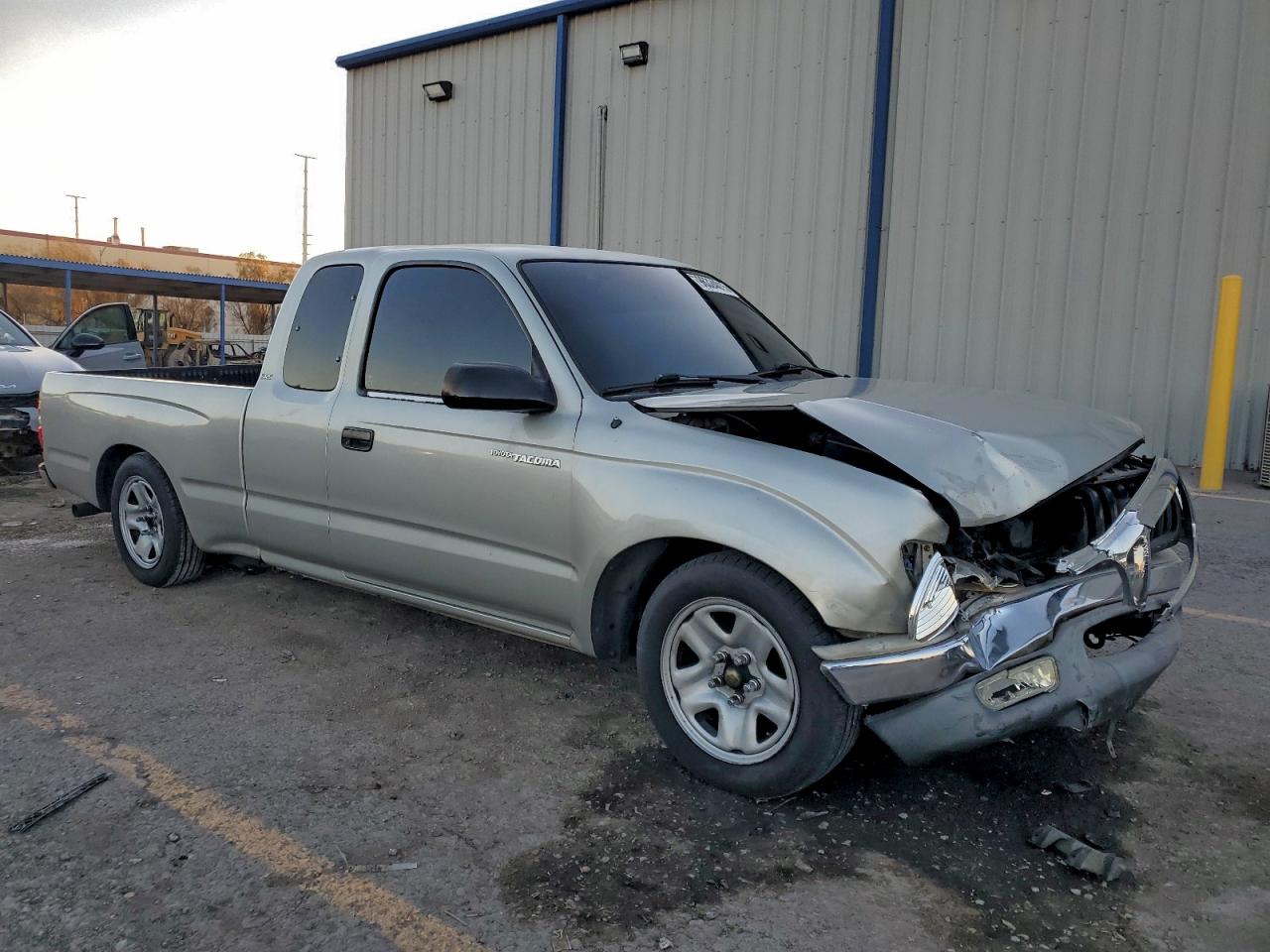 2002 TOYOTA TACOMA BASE photo 4