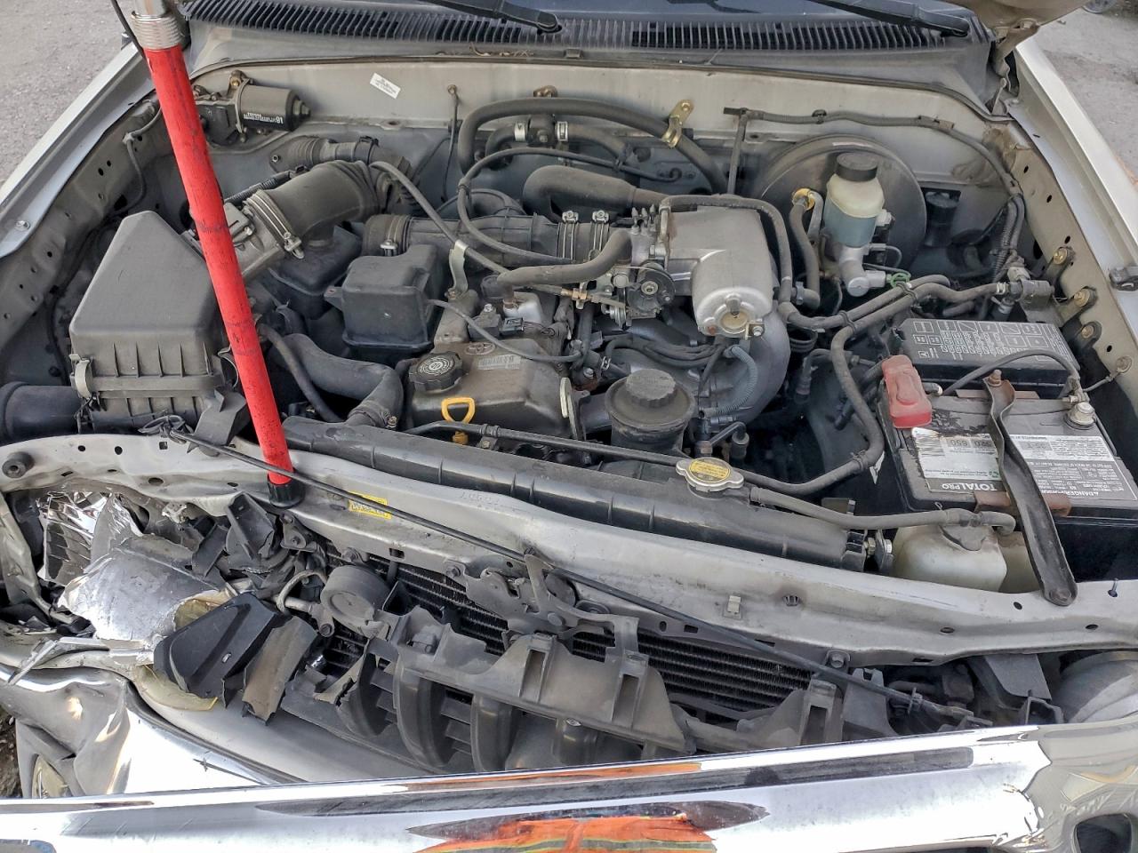 2002 TOYOTA TACOMA BASE photo 11