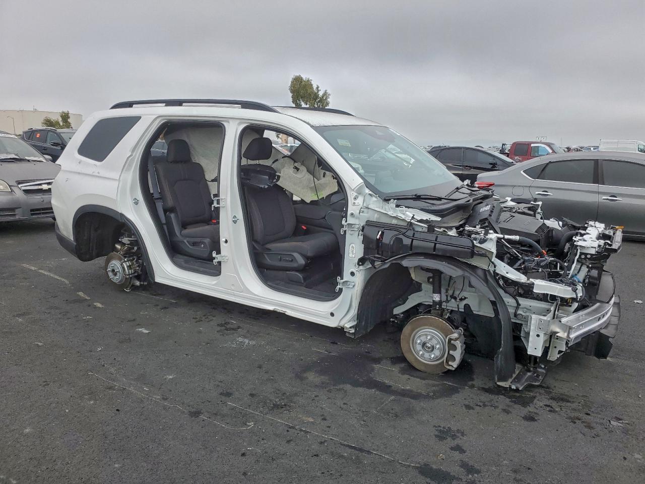 2025 HONDA PILOT SPORT photo 4