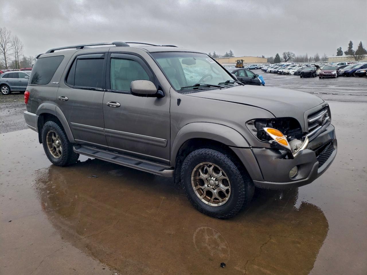 2004 TOYOTA SEQUOIA LIMITED photo 4