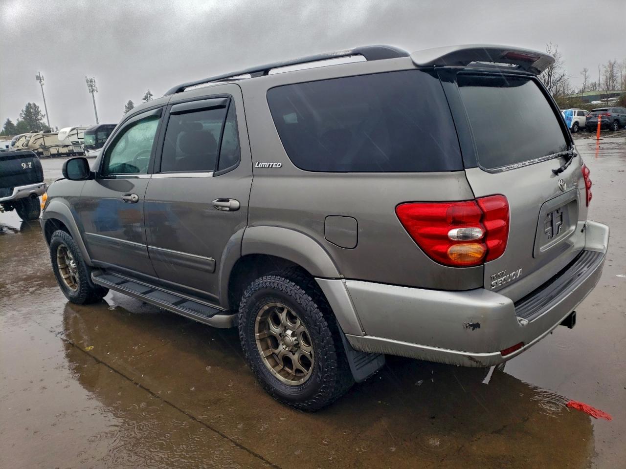 2004 TOYOTA SEQUOIA LIMITED photo 2