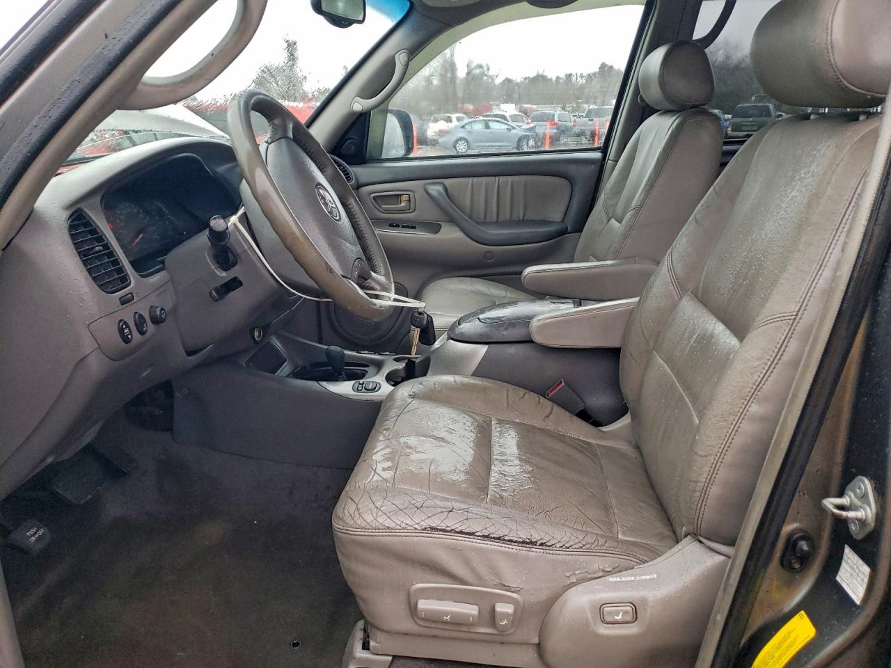 2004 TOYOTA SEQUOIA LIMITED photo 7