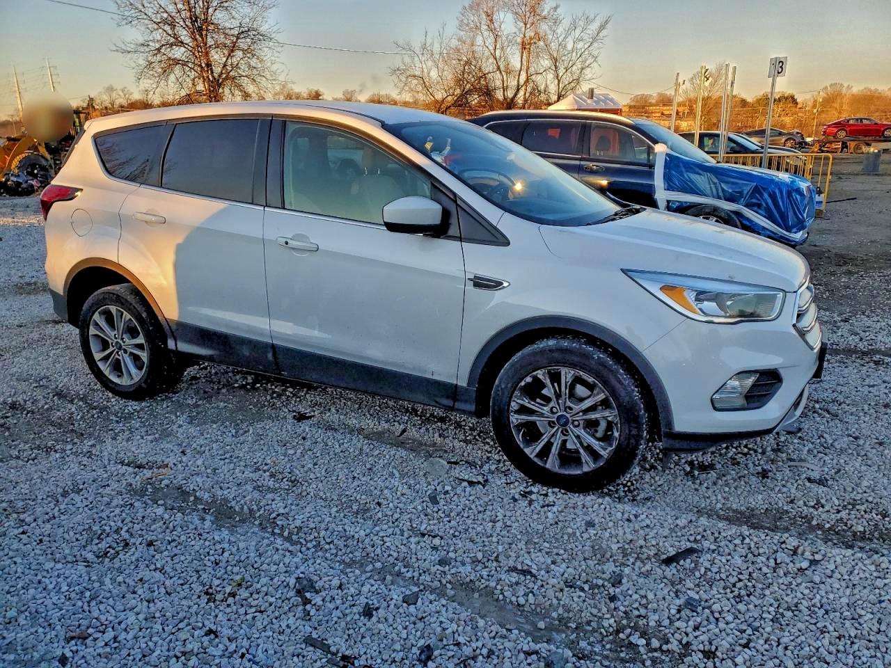 2019 FORD ESCAPE SE photo 7