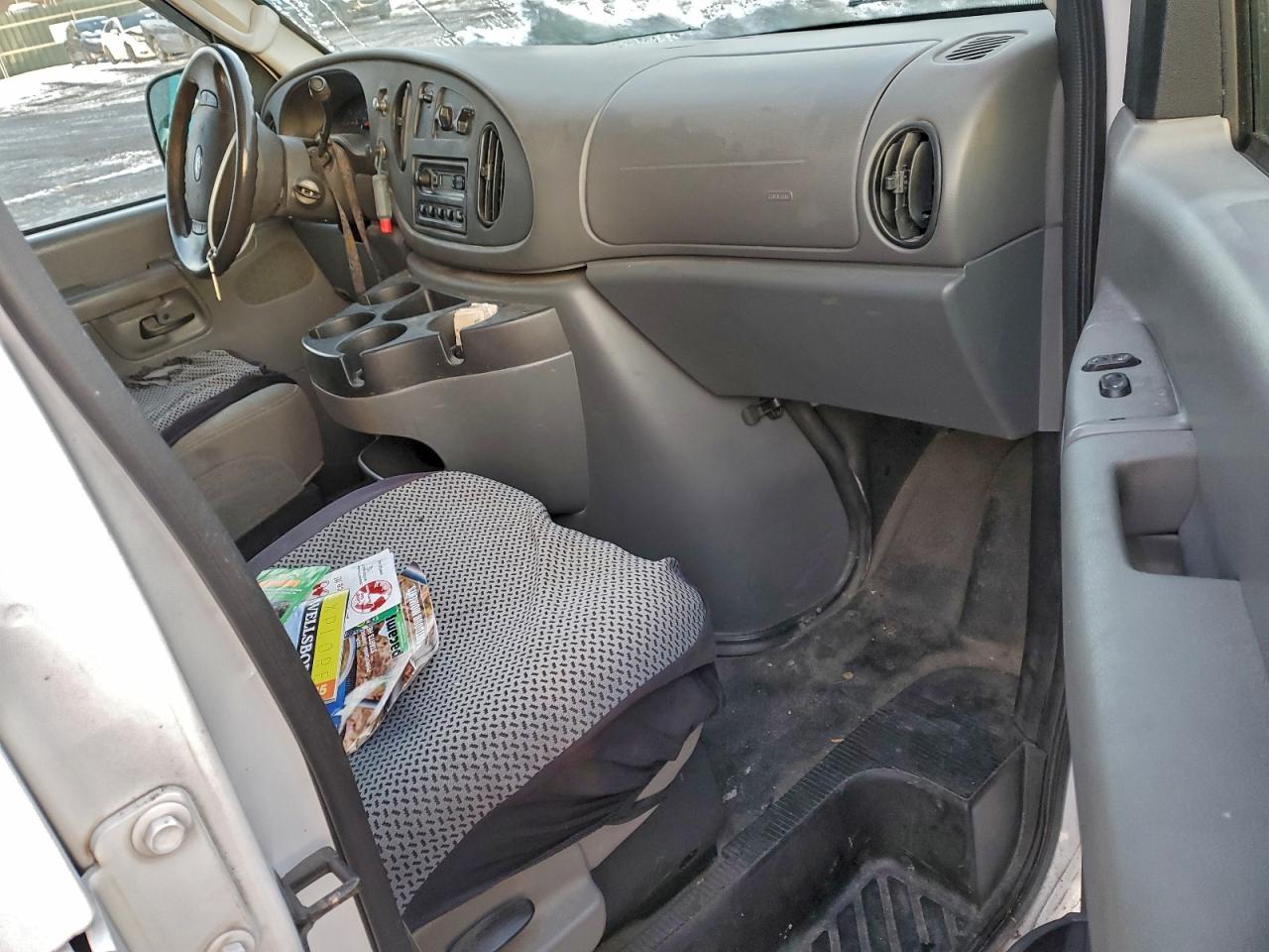 2008 FORD ECONOLINE E250 VAN photo 22
