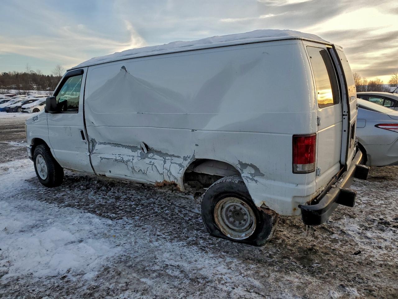 2008 FORD ECONOLINE E250 VAN photo 4