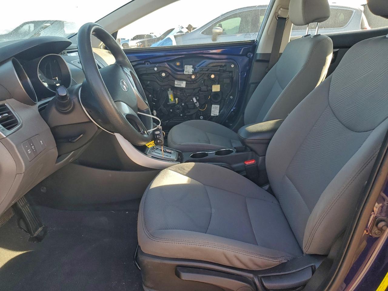 2013 HYUNDAI ELANTRA GLS photo 7