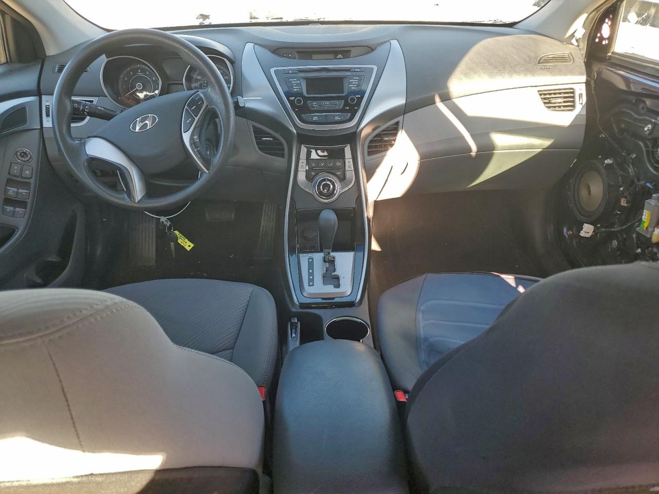 2013 HYUNDAI ELANTRA GLS photo 8