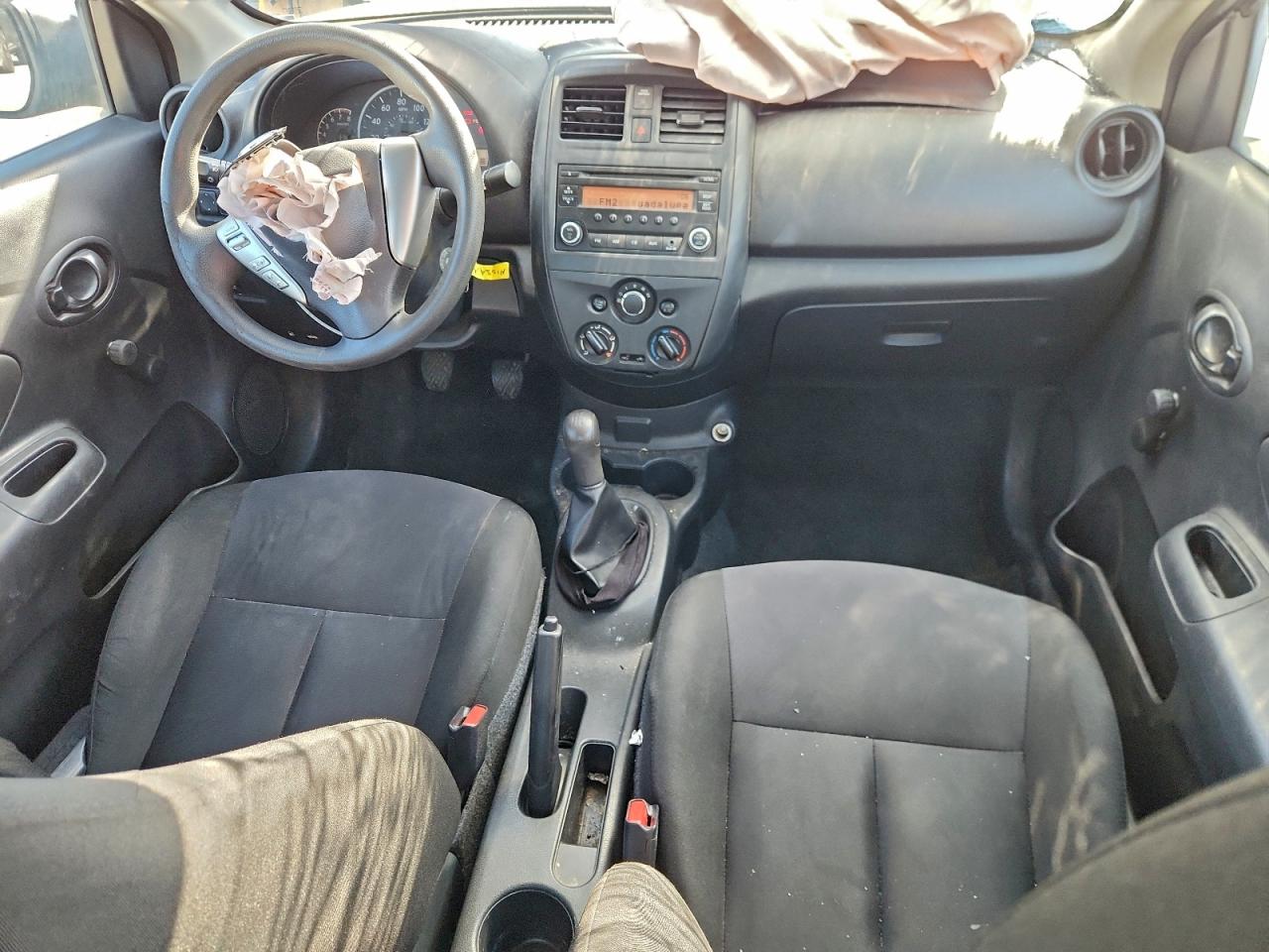 2018 NISSAN VERSA S photo 15
