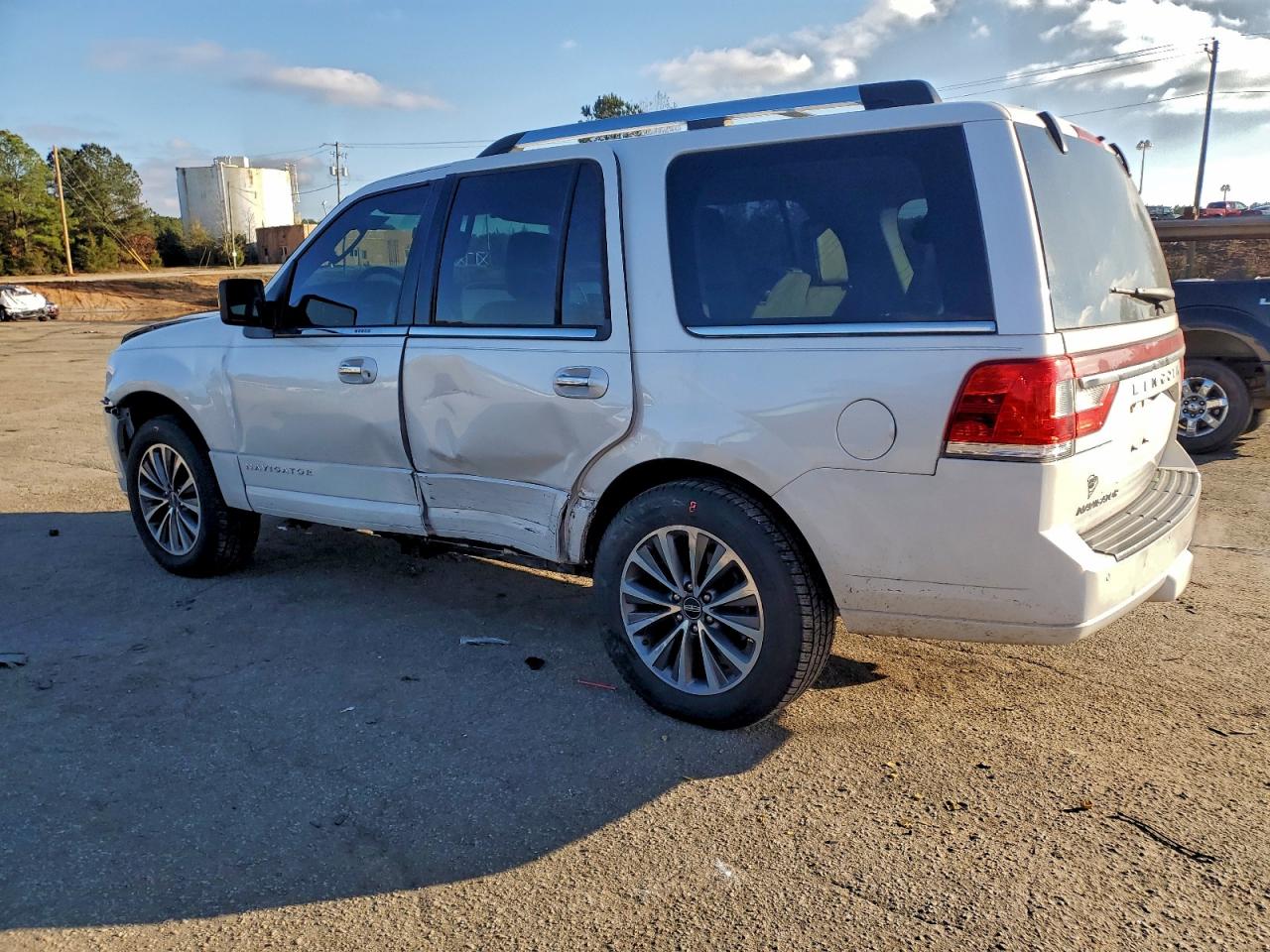 2017 LINCOLN NAVIGATOR SELECT photo 2