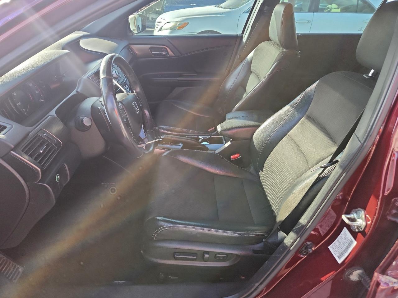 2016 HONDA ACCORD SPORT photo 19