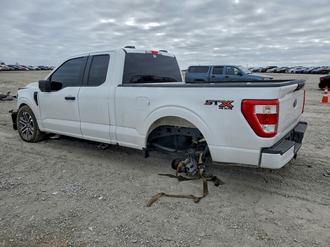 2023 FORD F150 SUPER CAB photo 2