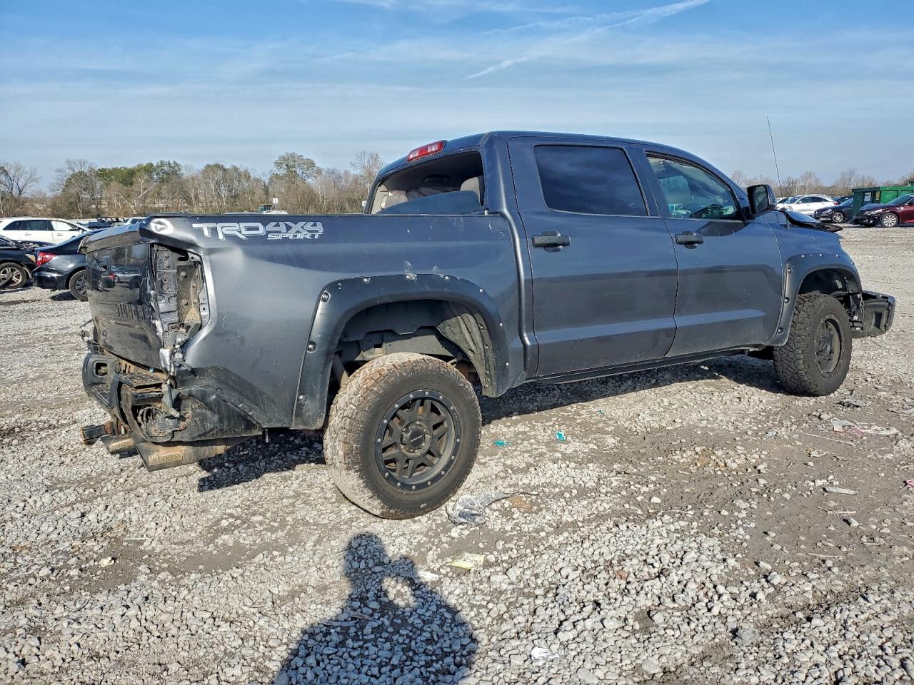 2018 TOYOTA TUNDRA CREWMAX SR5 photo 3